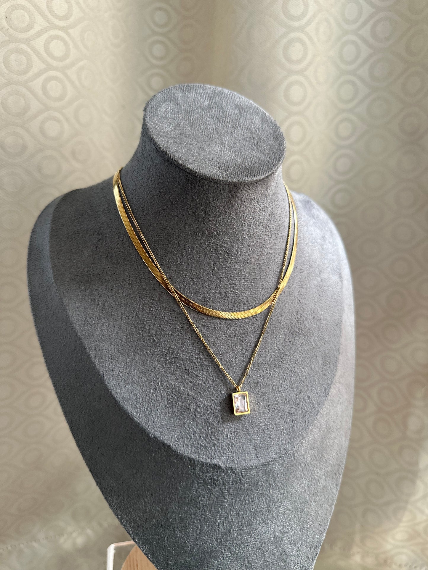 Glow double layered chain