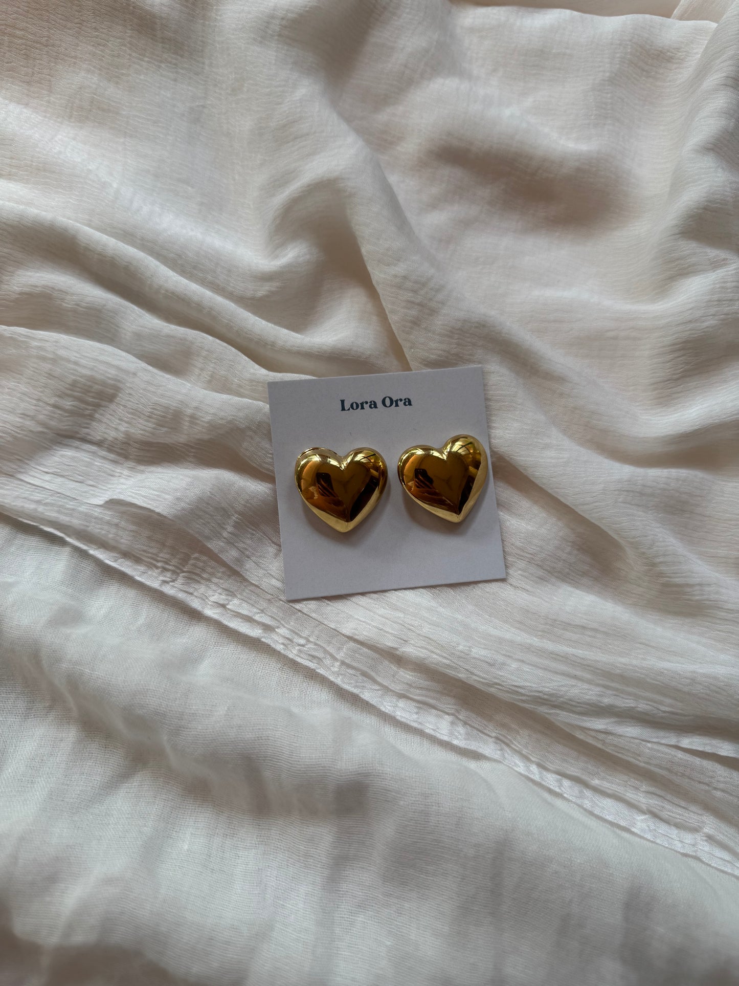 Heart stud Earrings