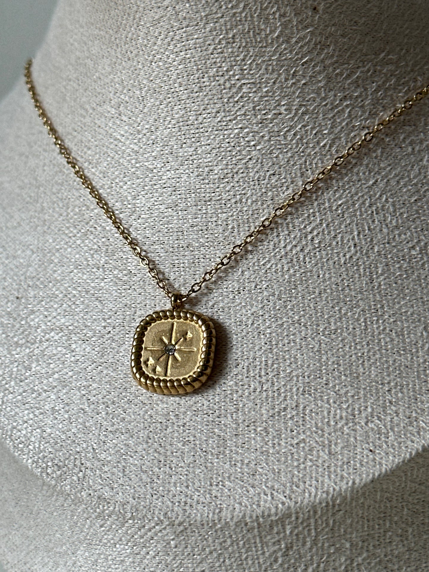 Sun pendant chain