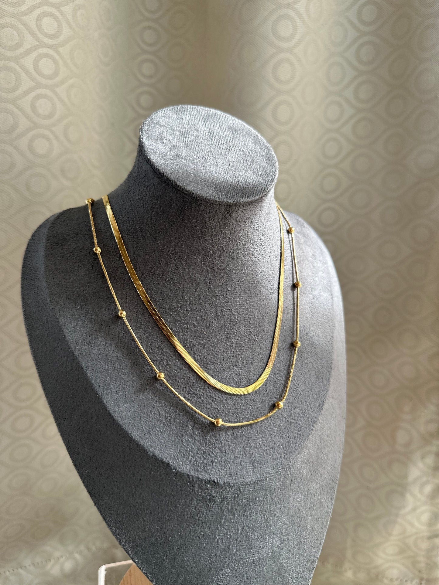 Snake ball double layered chain