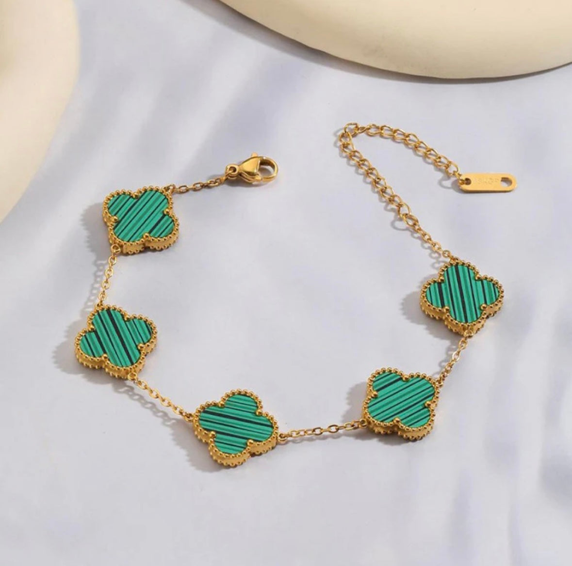 Green Clover Bracelt