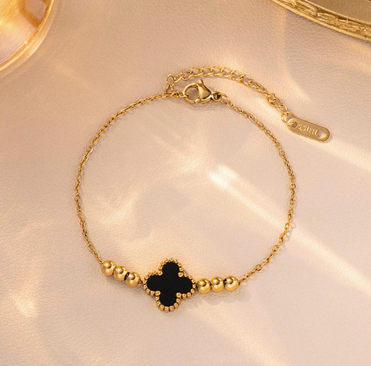 Single Clover Bracelet