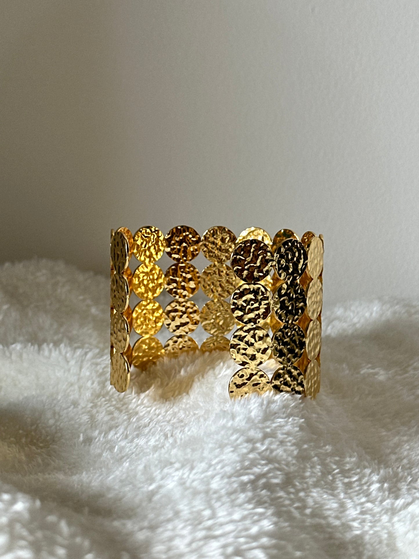 Aurora Cuff