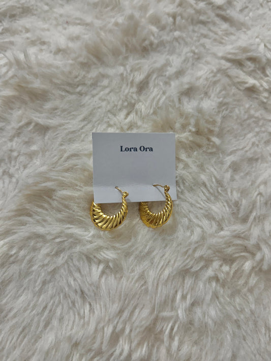 Zoya Hoop Earrings