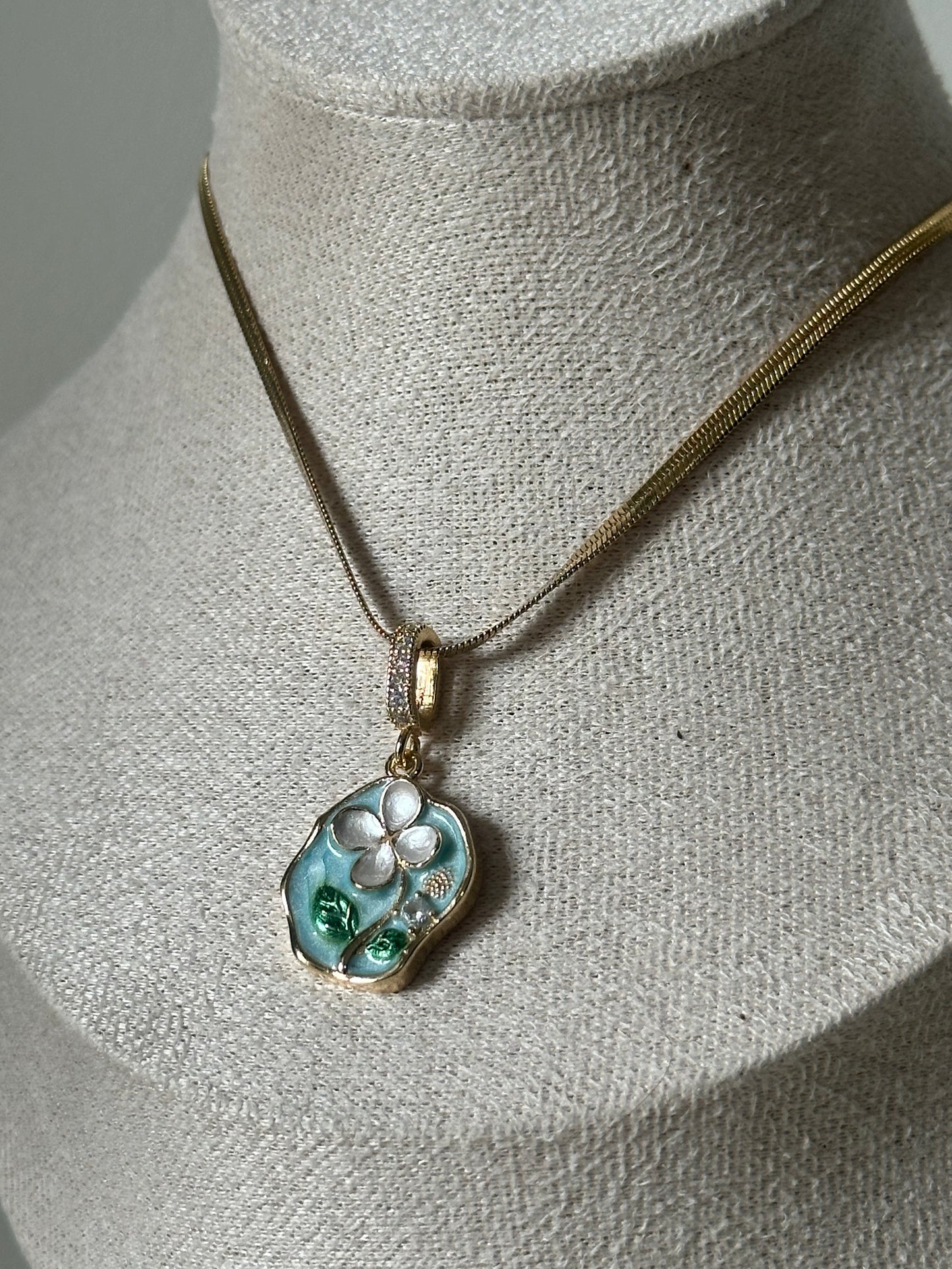 Spring Blossom Chain